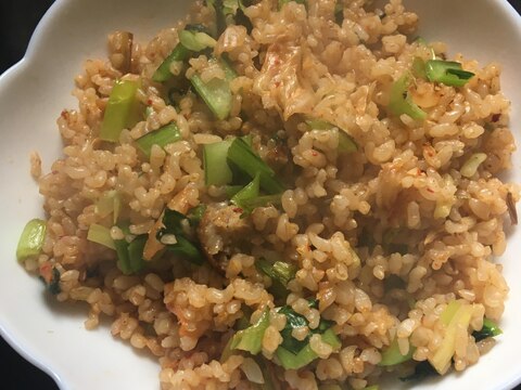 小松菜、小ねぎ、にんにく、キムチ玄米焼き飯